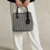 Siyah/Beyaz Balık Sırtı Desenli Kadın Ralph Lauren Balık Sırtı Desenli Orta Boy Bellport Tote Çantalar Siyah/Beyaz Balık Sırtı Desenli Kadın Ralph Lauren Balık Sırtı Desenli Orta Boy Bellport Tote Çantalar